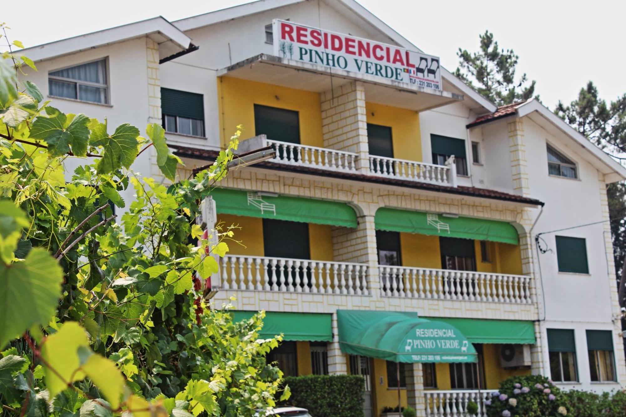 Residencial Pinho Verde 梅阿利亚达 外观 照片