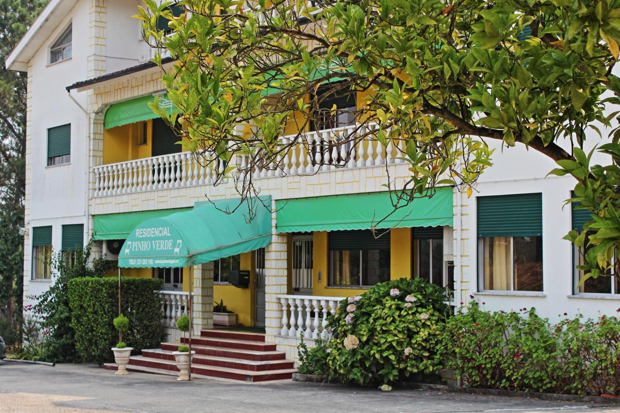 Residencial Pinho Verde 梅阿利亚达 外观 照片