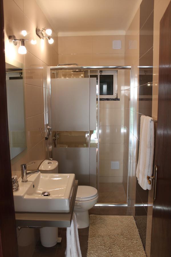 Residencial Pinho Verde 梅阿利亚达 外观 照片